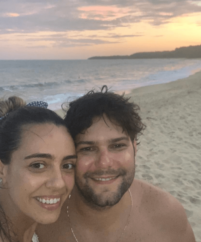 DANIEL E ESPOSA